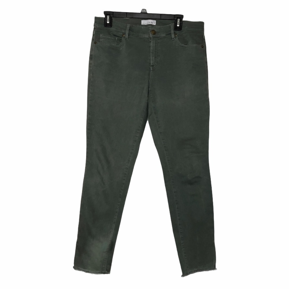 LOFT - cotton sage green raw edge hem skinny ankle pants - size 6 / 28